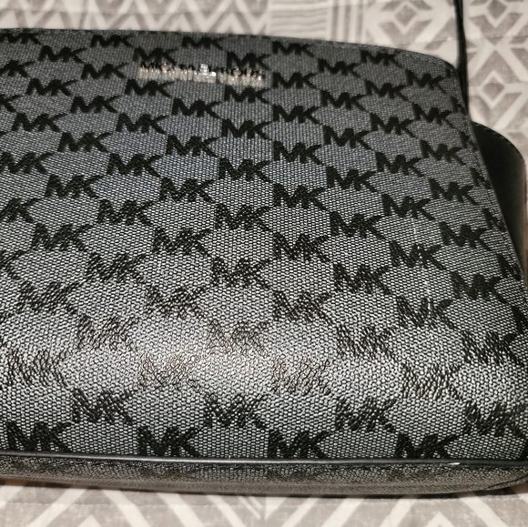 ❌SOLD❌Small MK Selma - Picture 5 of 9